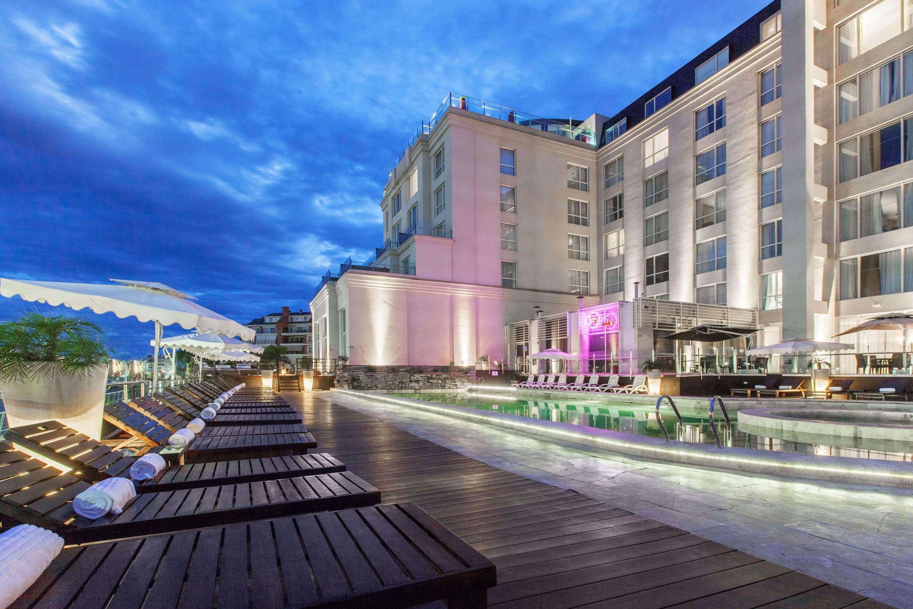 Hotel Wyndham Nordelta Tigre - Buenos Aires Exterior foto The hotel's rooftop pool